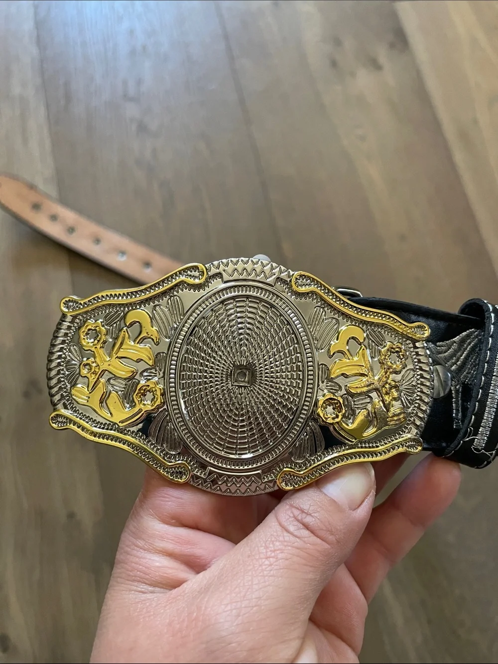 Black & Silver Wester Belt Embroidered Size 38 Unisex